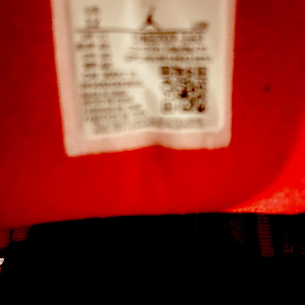 Jordan shoes used no shoe strings or box